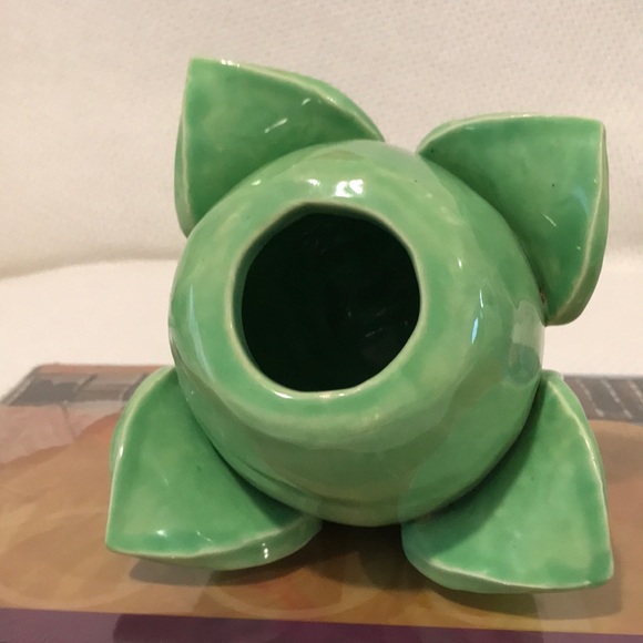 Handmade Tulip Planter or Vase - Picture 4 of 4